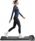 WalkingPad by KingSmith Z1, P1, A1 Pro, Z3 Hybrid+ Walking-Pad Laufband für Zuhause Büro klappbar (je nach Modell: bis zu 136kg Tragkraft, 10km/h; alle Modelle: LED-Display, App, Keine Montage nötig)
